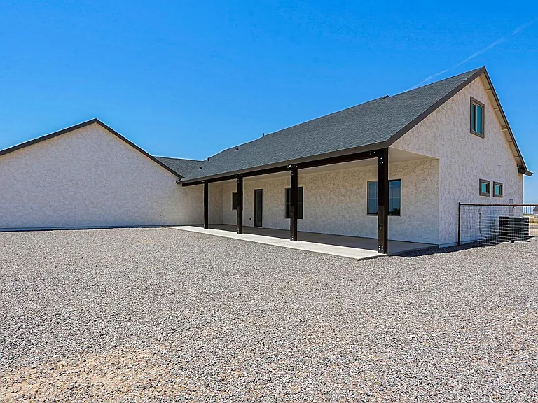 2351 E Cana Ln — Photo 60
