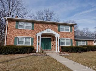 1107 W Millford Ln, Peoria, IL