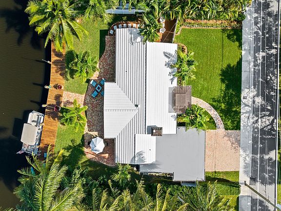 4th image of 1111 Ponce De Leon Drive