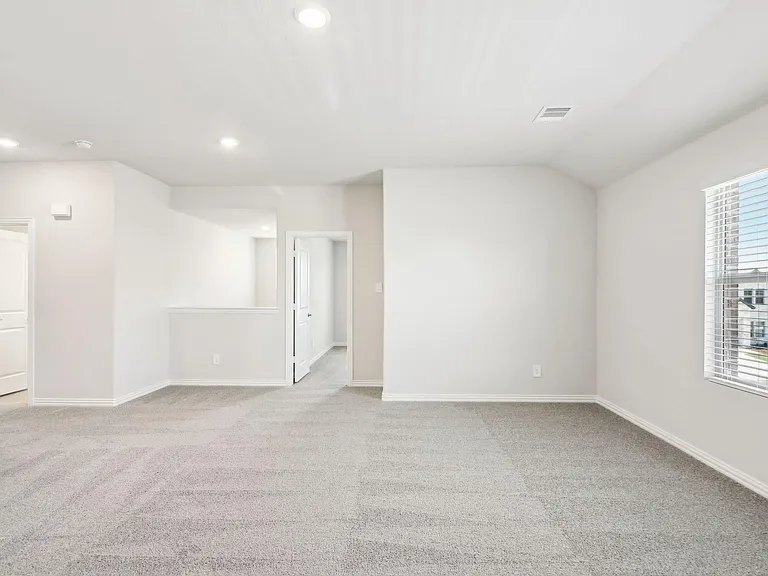 701 Easthill Dr — Photo 28