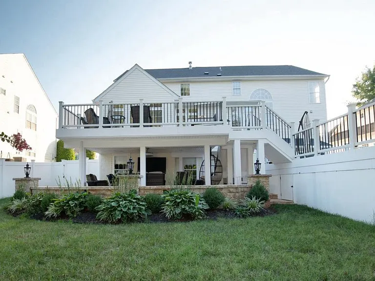 9655 Janet Rose Ct — Photo 2