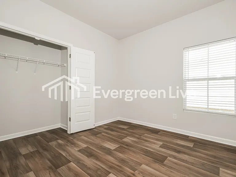 380 Pine Crest View Dr — Photo 10