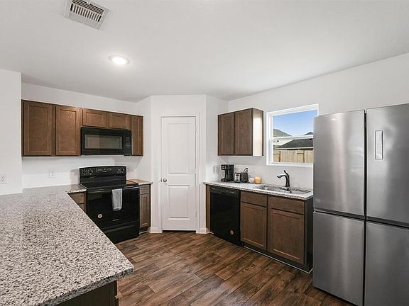 5th image of 16923 Marie Village Dr