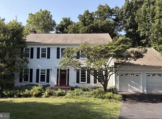 2754 Copper Creek Rd, Herndon, VA 20171