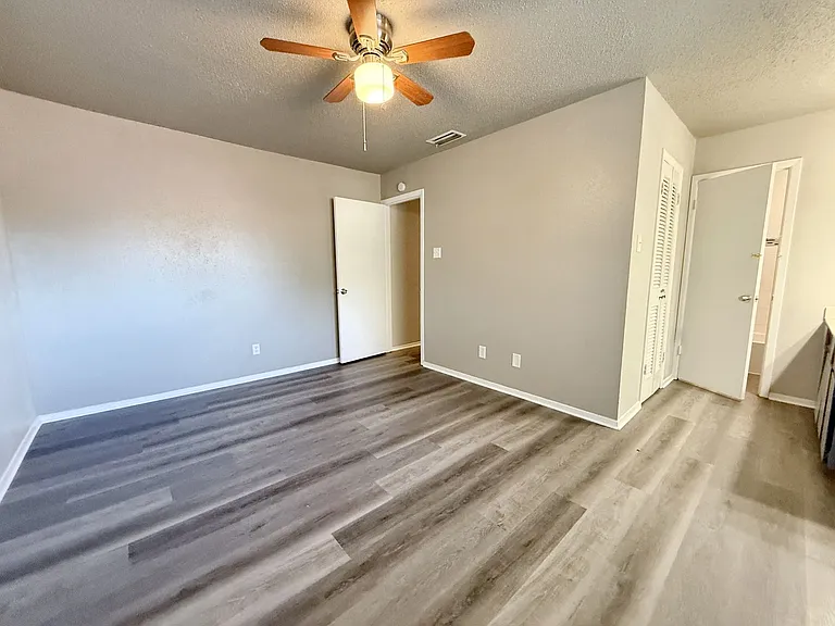 2625 Santiago Cir — Photo 21
