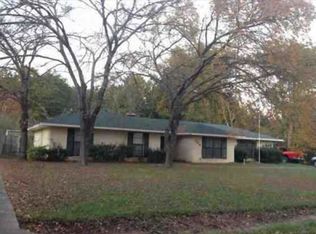 706 Hillcrest Ln, Fairfield, TX 75840