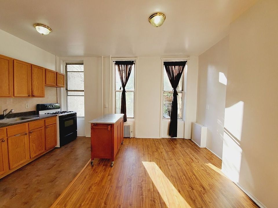 1st image of 538 4th Ave APT 1