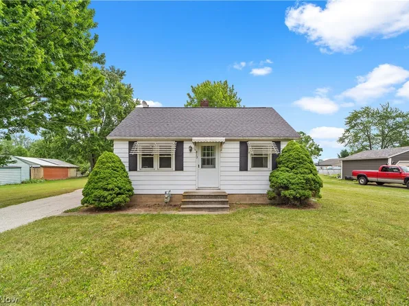 813 S Lake St, South Amherst, OH 44001