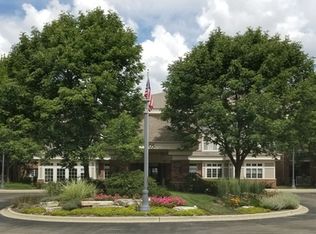 605 Barrington Ave APT 358, East Dundee, IL 60118
