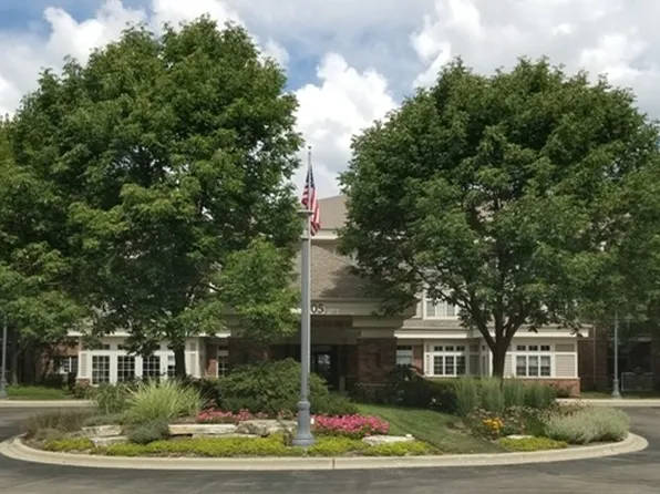 605 Barrington Ave APT 358, East Dundee, IL 60118