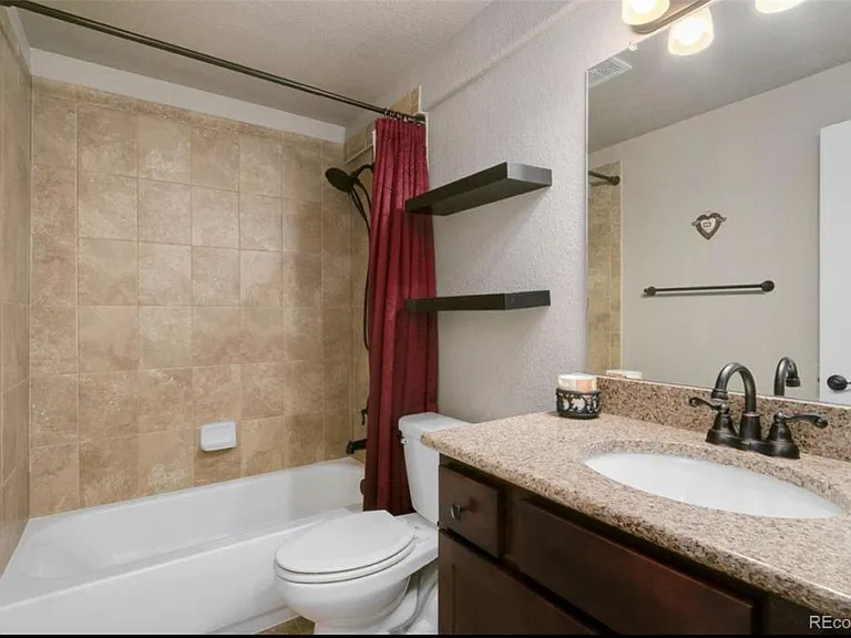 641 Lene Ln — Photo 10
