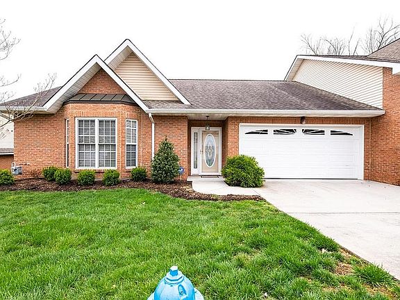 4th image of 2420 Pine Marten Way