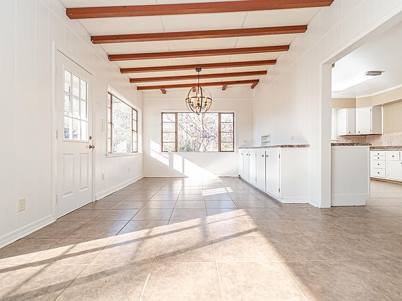 5th image of 1580 N Jefferson Ave