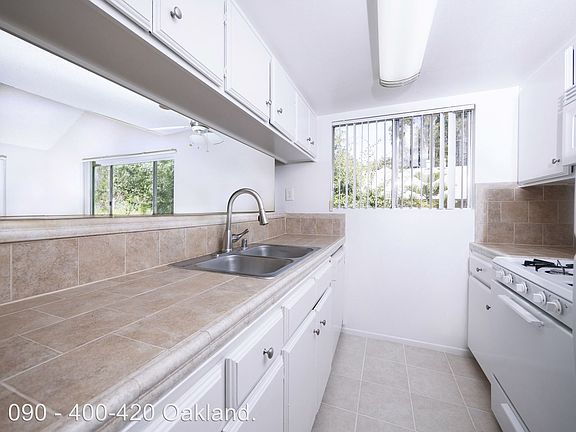 5th image of 400 N Oakland Ave APT 304