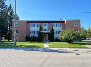 174 Grove St E #3, Barrie, ON L4M 2P7