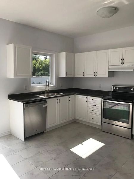 Southgate House for rent - 3 Bedrooms — photo 4