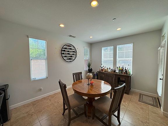 4th image of 46198 Rocky Trail Ln