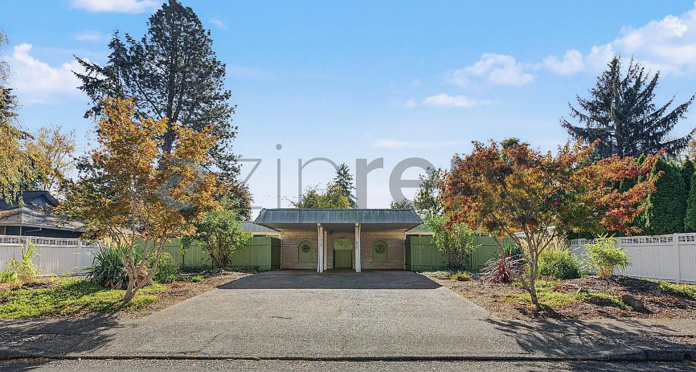 3 bed, 1300 sqft, $2,450 — Photo 1
