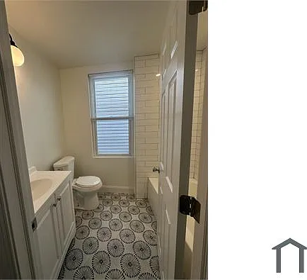 3 bed, 1250 sqft, $2,950 — Photo 4