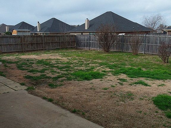 3rd image of 308 W McAfee Dr