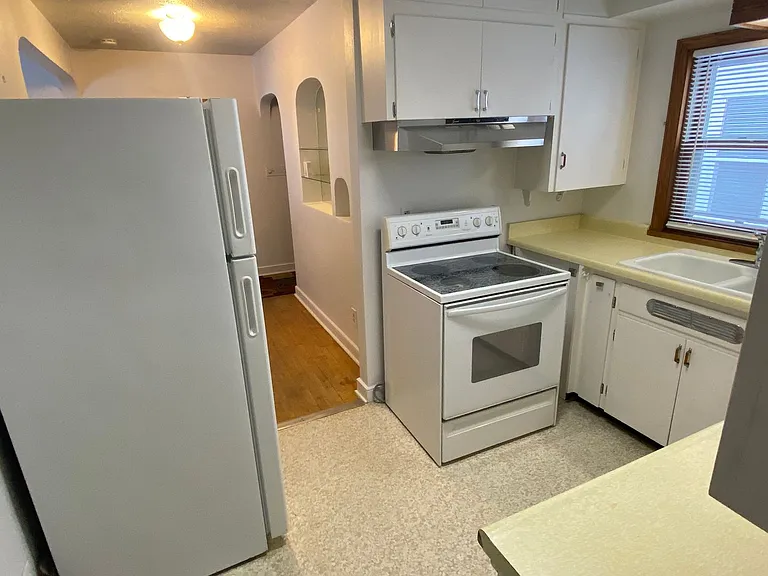 315 W Wausau Ave — Photo 7