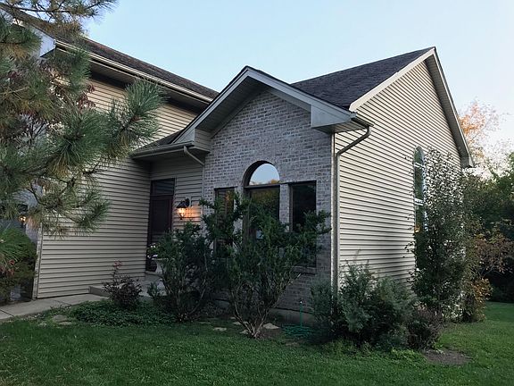 4th image of 219 Buckingham Dr