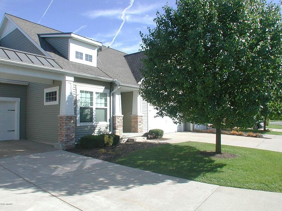 1st image of 647 Braeside Dr SE