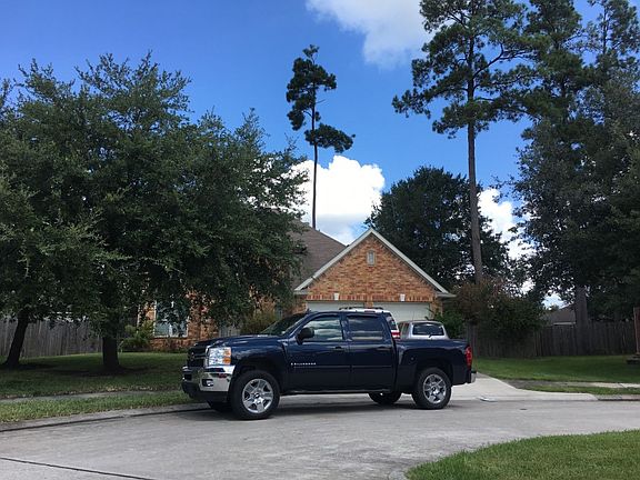 2nd image of 4023 Old Pine Grove Dr