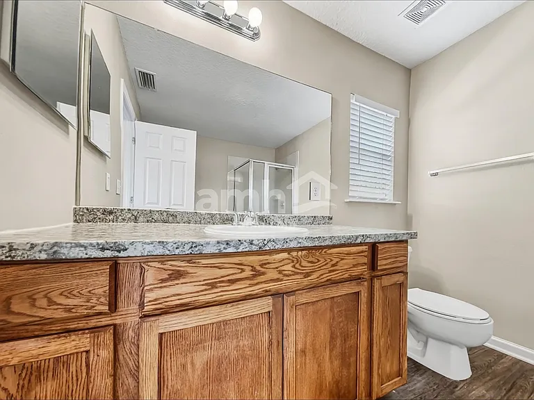 664 Mackenzie Cir — Photo 12