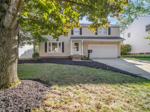 981 Professor Rd, Lyndhurst, OH 44124