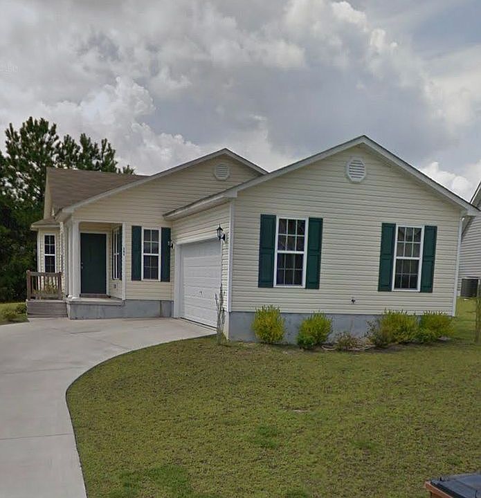 1st image of 304 Mulberry Ln