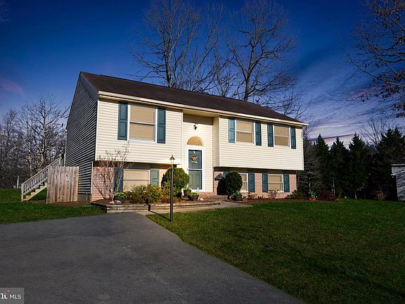 2nd image of 6803 Teal Ct