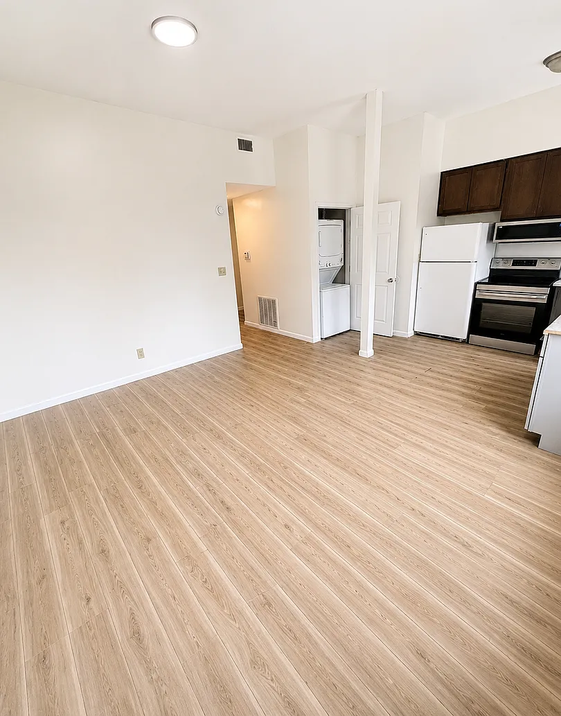 4417 Strodtman Place — Photo 3