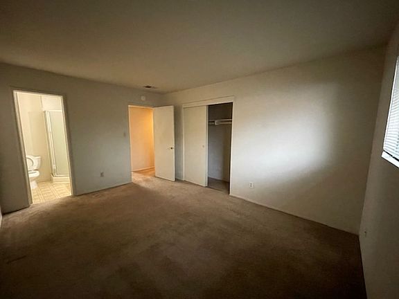 5th image of 1021 Sibley St APT D
