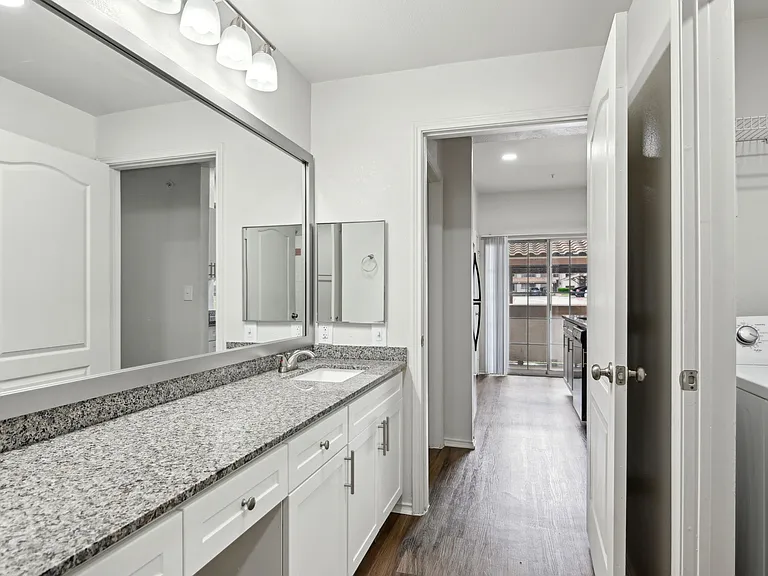 La Ventura Apartments, Plano, Texas