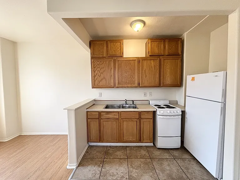 514-512 E 500 S #514-B — Photo 5