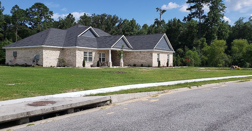 2nd image of 558 Braves Field Dr
