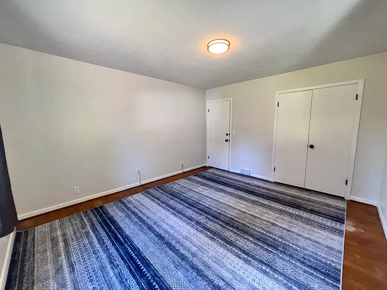 10410 NE Fargo St #D — Photo 4
