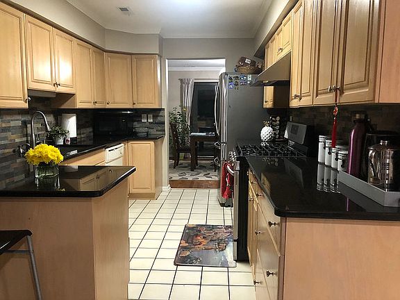 5th image of 7 Ashford Dr