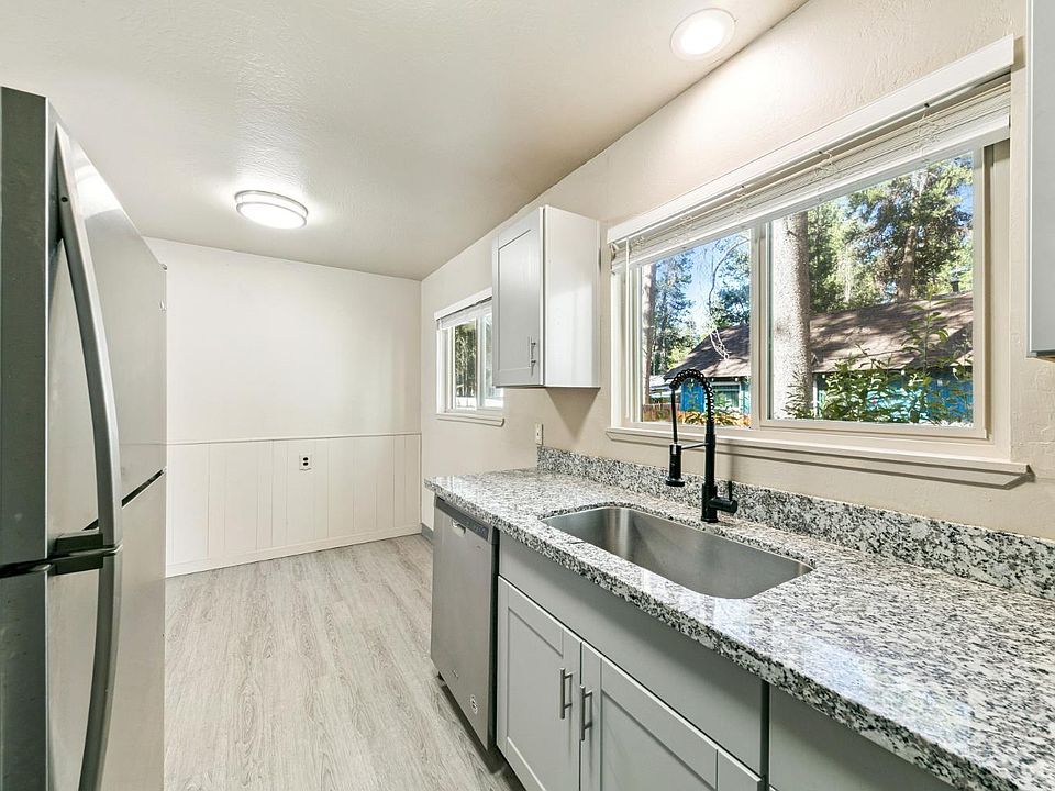 2nd image of 1094 Dedi Ave