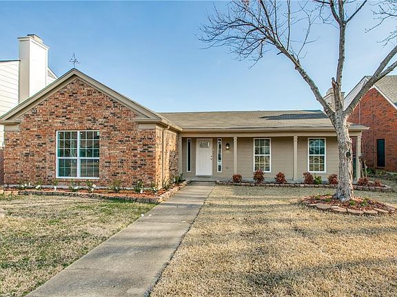 3rd image of 2110 Villawood Ln