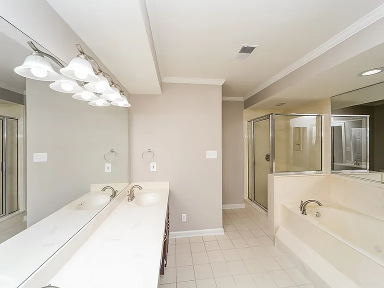 6404 Evergreen Dr — Photo 11