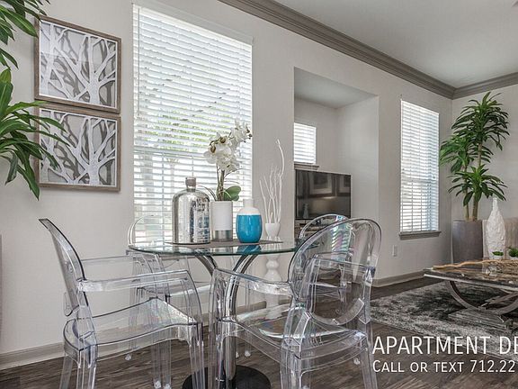 3rd image of 10508 Fountain Lake Dr #1485