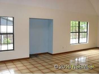 4th image of 2713 Victory Palm Dr