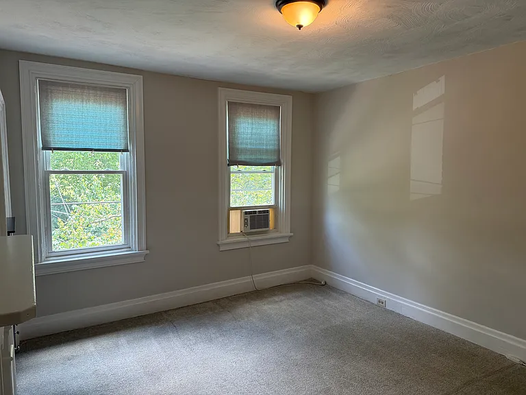 4613 Bancroft St — Photo 7