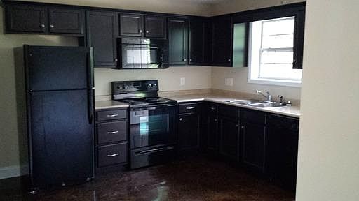 2nd image of 335B Rossview Rd