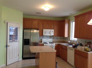 56 Wlodarczyk Pl, Parlin, NJ 08859