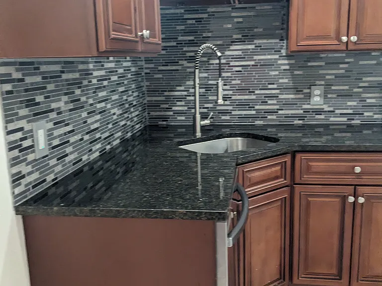 518 N State St #1 — Photo 11