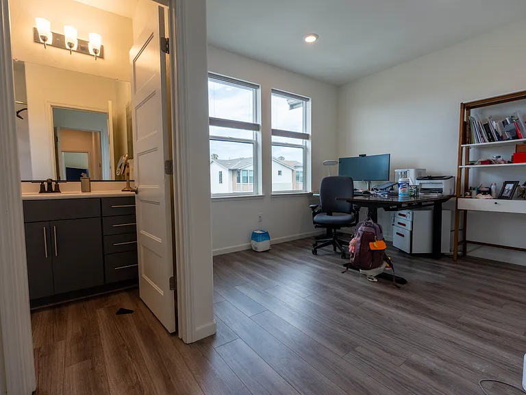 2760 Ball Pl #3 — Photo 8