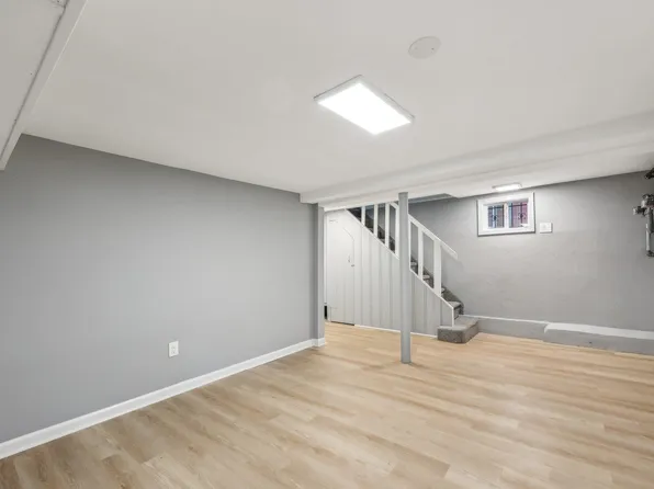 196 Clendenny Avenue image 18 of 26